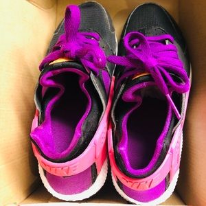 VNDS 2014 Nike Huarache Run GS Running Shoes Sneakers 3.5Y Air Vintage Unisex